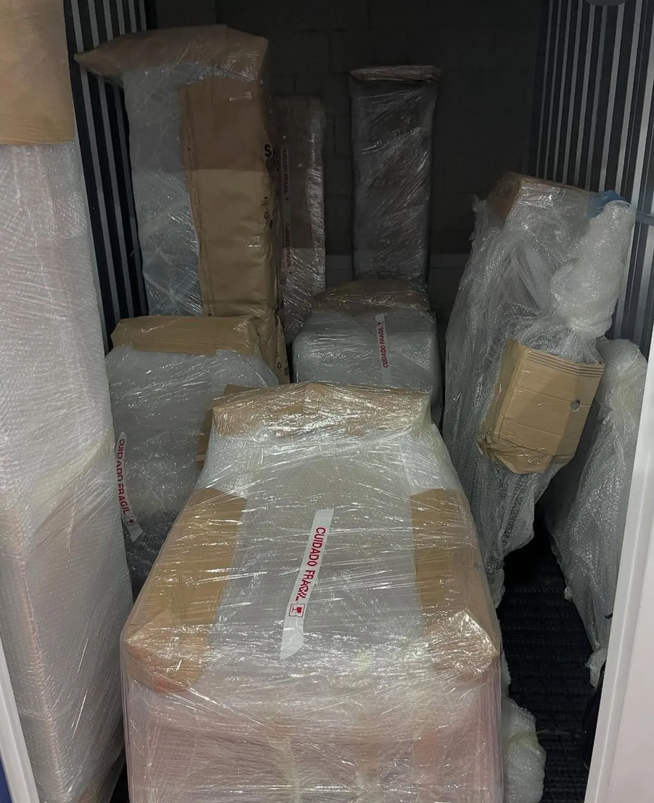 Carga segura embalada para transporte